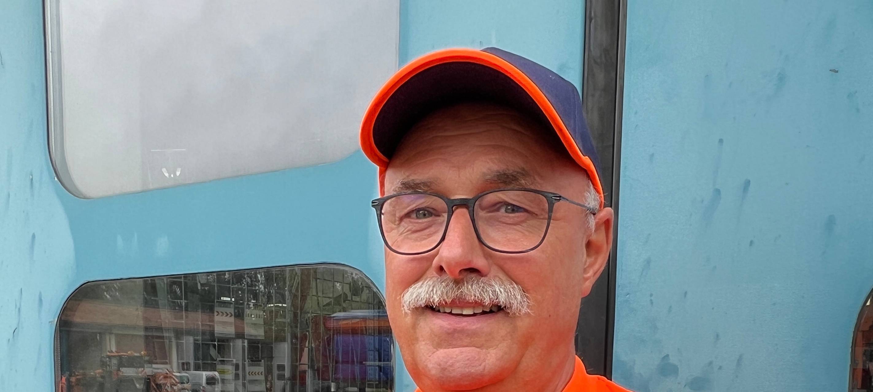 Straßenwärter Ludger Bruns von der Autobahn GmbH