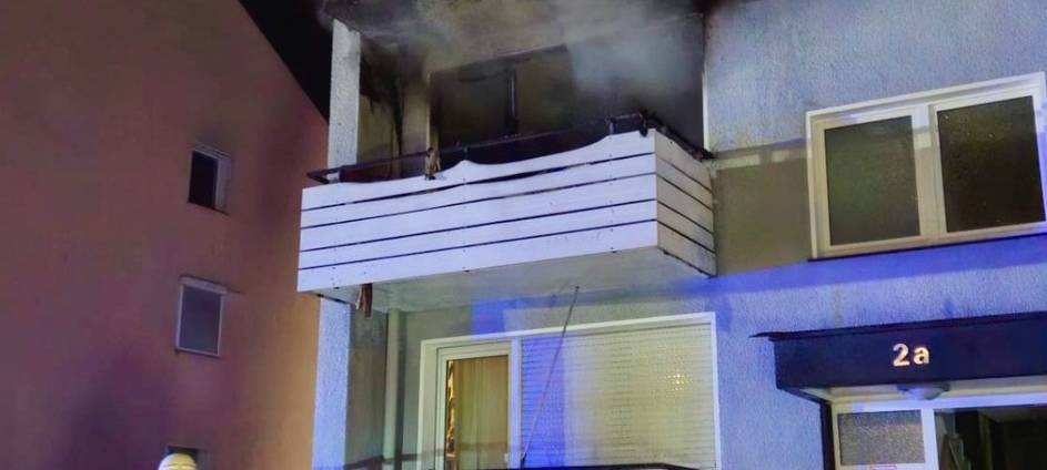 Die Wohnung im ersten Stock auf der Wilhelmstraße in Recklinghausen brannte komplett aus. Auch andere Wohnungen in dem Haus wurden beschädigt.