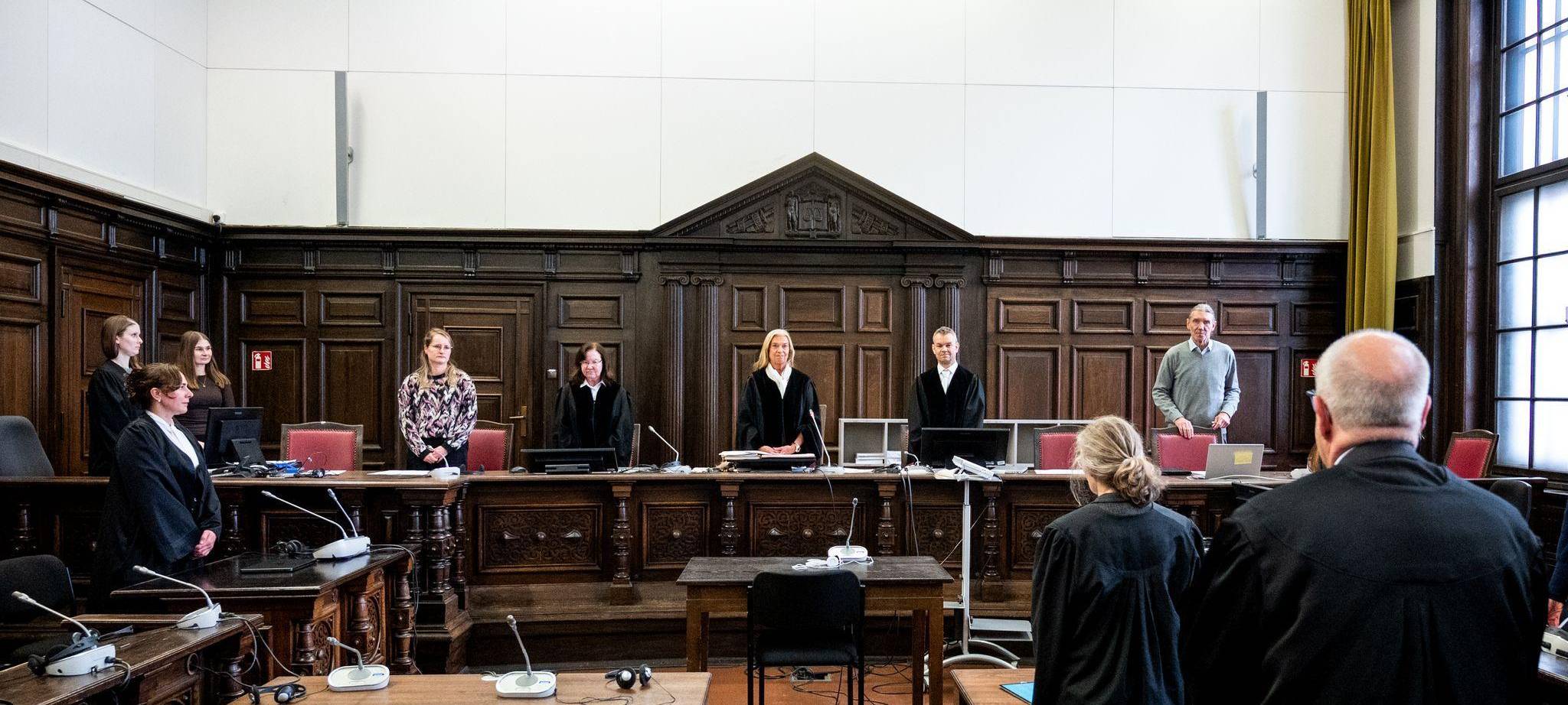 Prozess um Messerangriff im Hamburger Hauptbahnhof