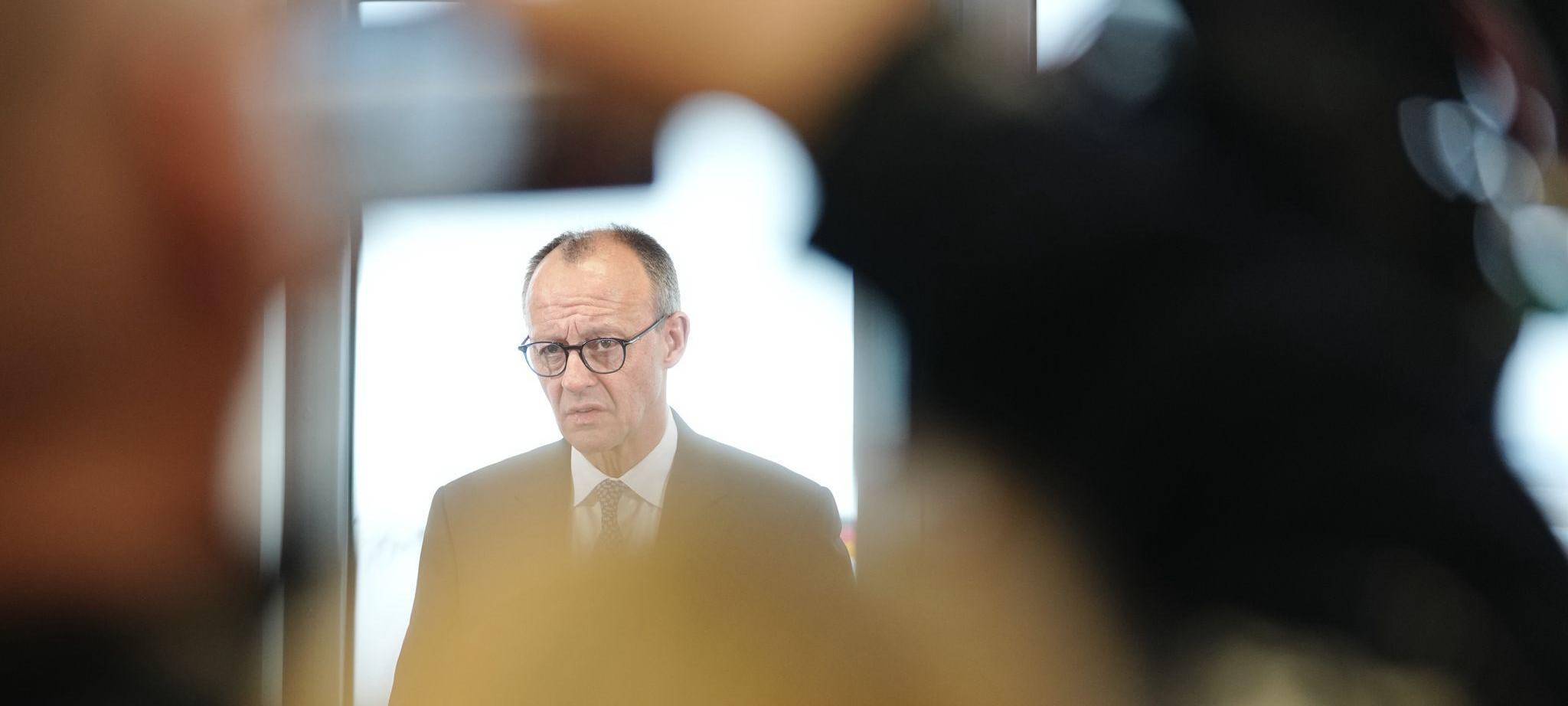 Bundeskanzler Friedrich Merz reist in die Golfregion