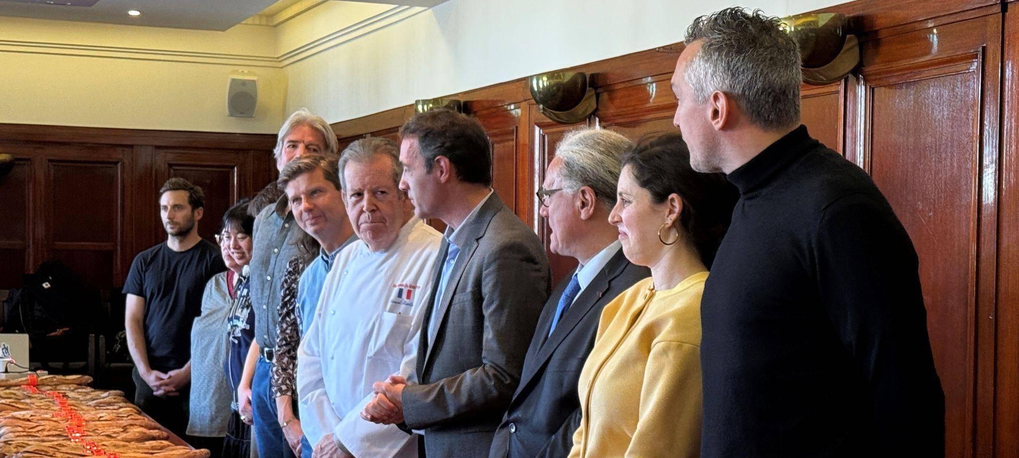 Baguette-Wettstreit in Paris - Sieger backt für den Élysée