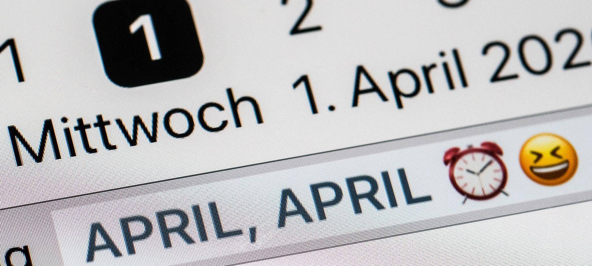 Emojis und die Anmerkung "April, April" auf einem Smartphone