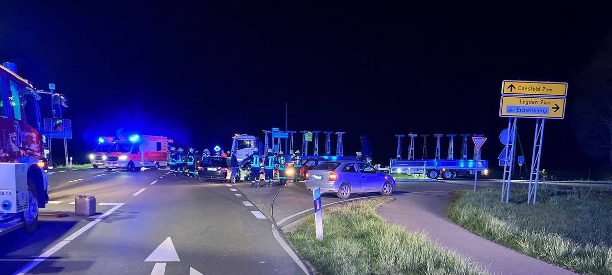 Dorstenerin bei Unfall gegen LKW geschleudert