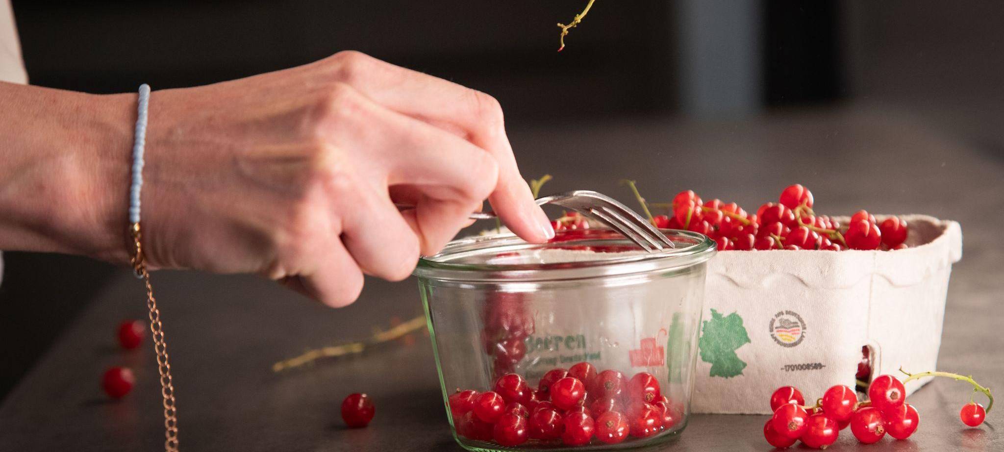 Entstielte Johannisbeeren