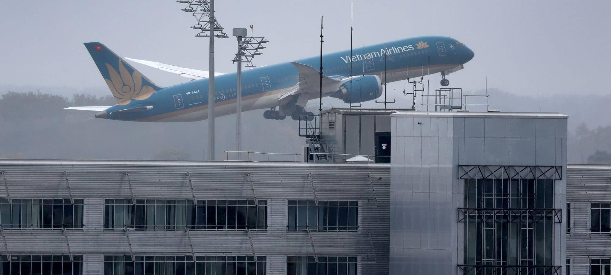 Nach Zwischenfall beim Start eines Flugzeugs von Vietnam Airlines