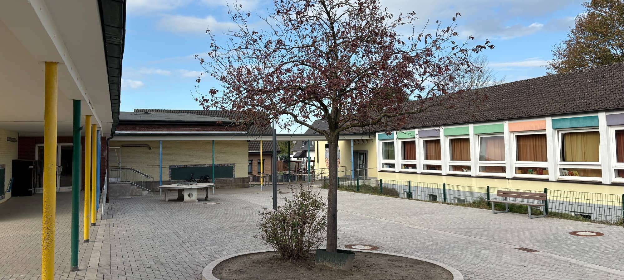 Neuer Schulhof an der Grundschule Lavesum
