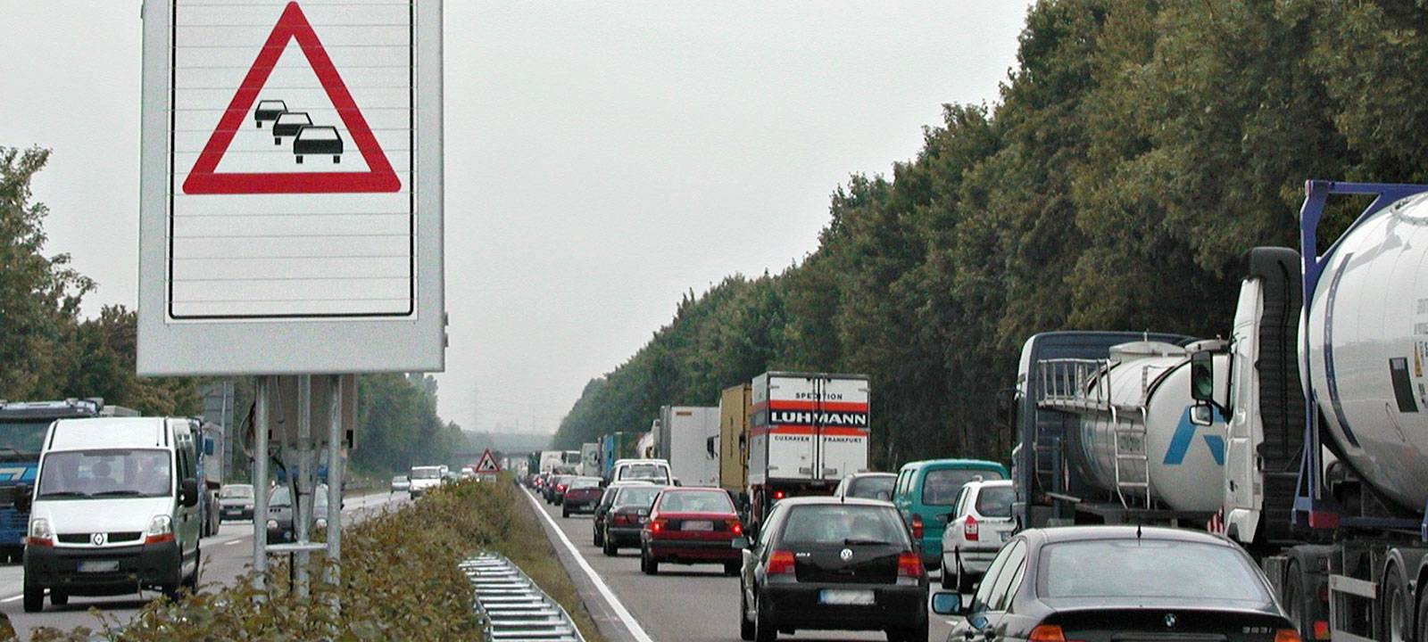 Staus zum langen Wochenende vorprogrammiert