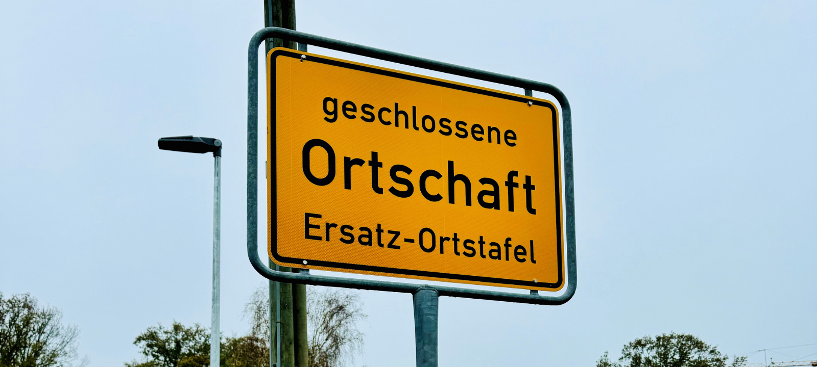 Kurioses Ortsschild in Haltern-Lippramsdorf
