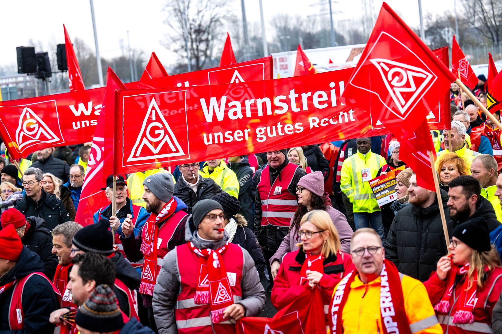 Warnstreik an deutschen Volkswagen-Standorten - Emden