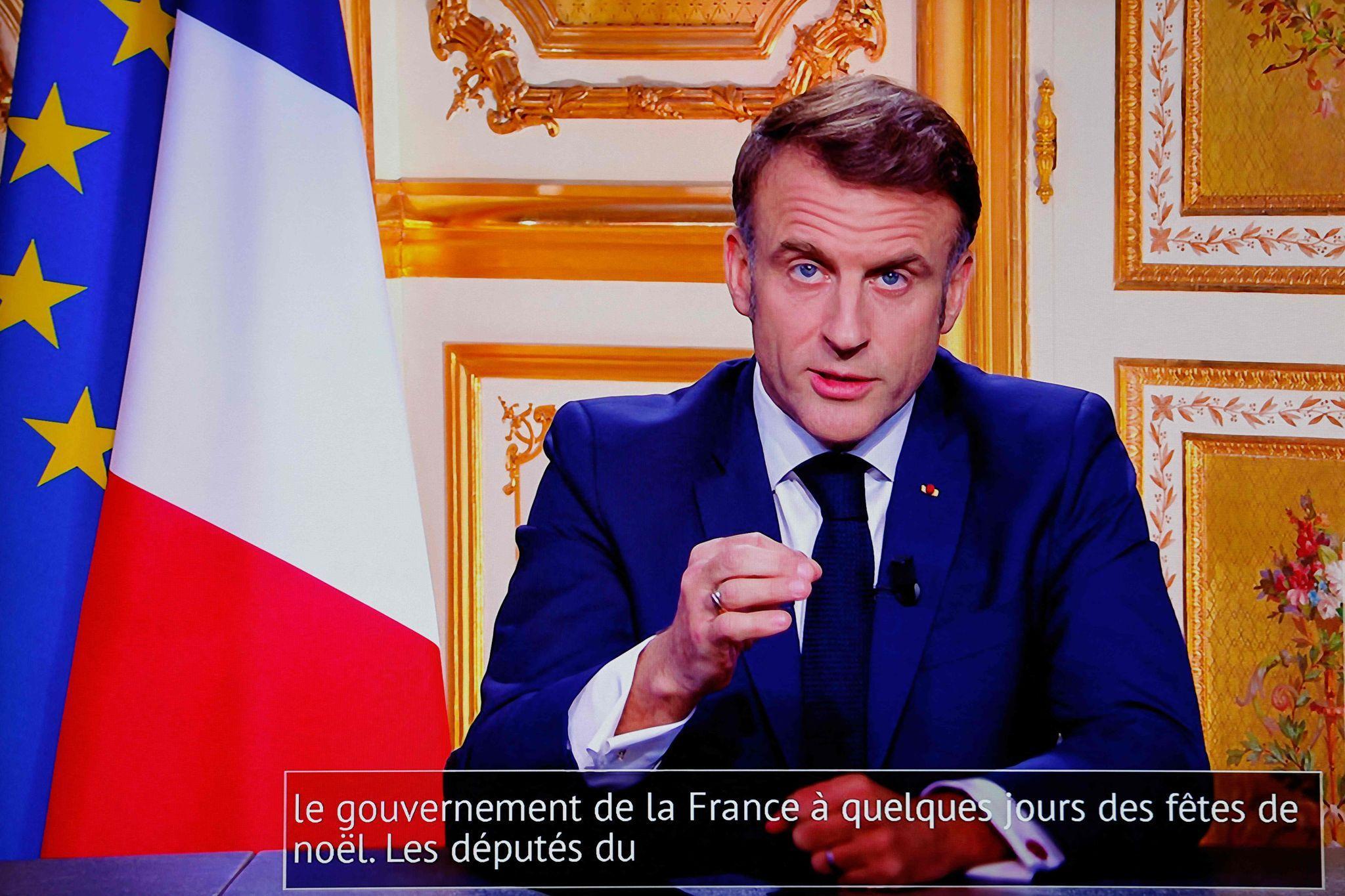 Nach dem Misstrauensvotum in Paris